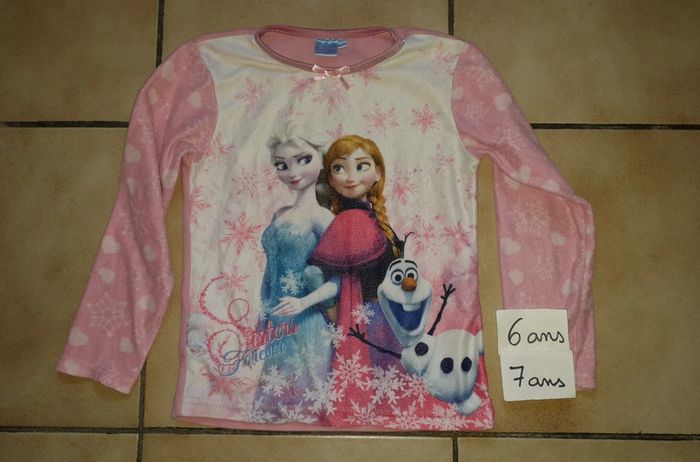 Haut de pyjama 6/7 ans fille