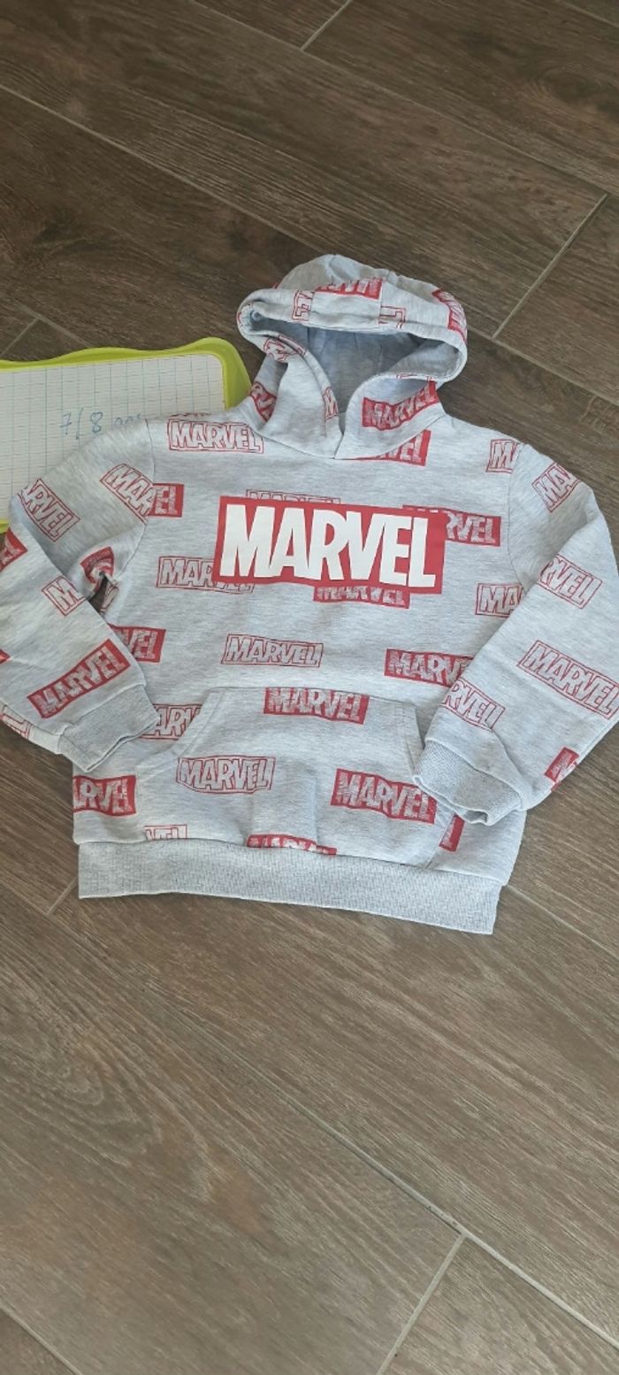 Sweat à capuche