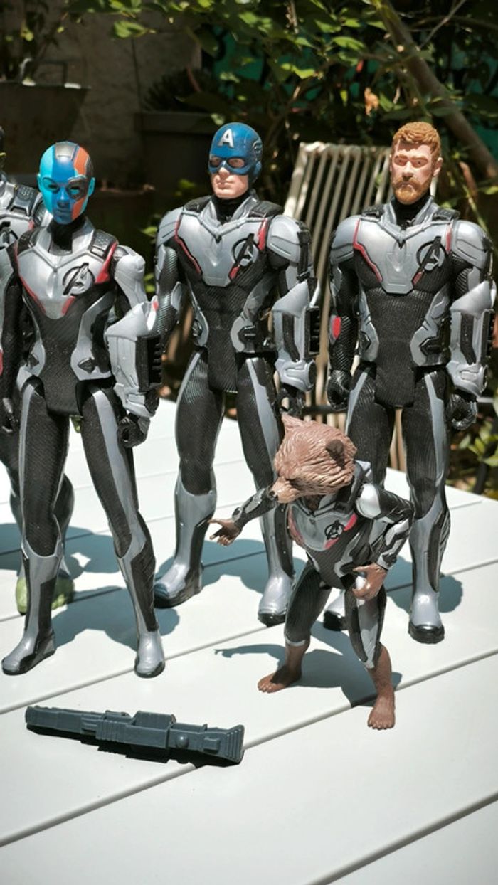 Ensemble complet de 8 figurines Hasbro Avengers Endgame Marvel Titan Hero Series - photo numéro 4