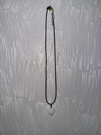 Collier avec pierre 