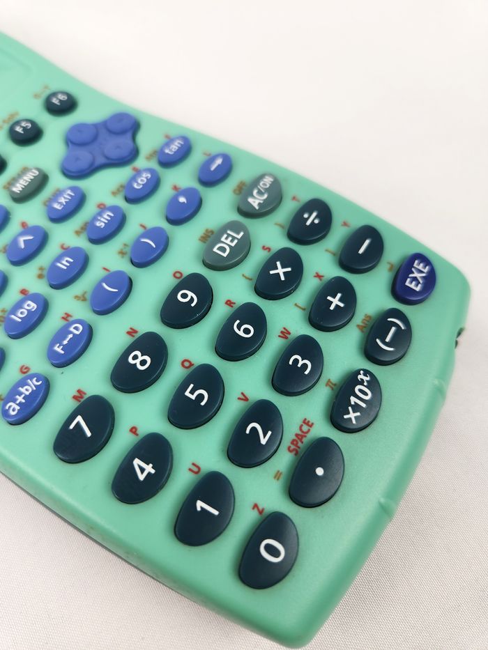 Calculatrice graphique couleur Casio Graph 65 Lycée / Études supérieures - photo numéro 4