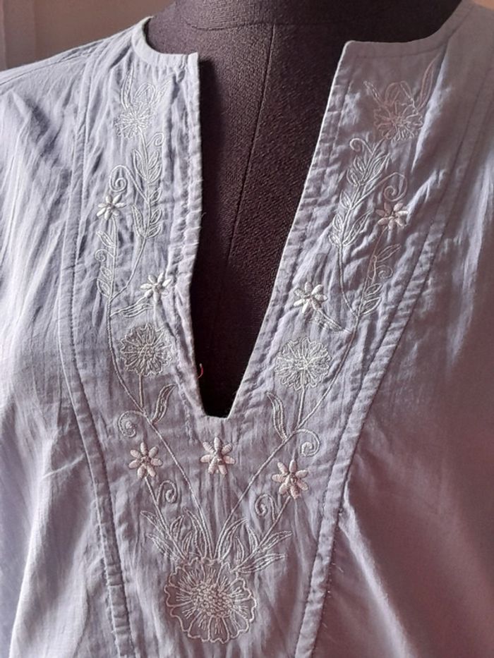 Blouse bleu avec broderie taille s vintage manches bouffantes - photo numéro 7