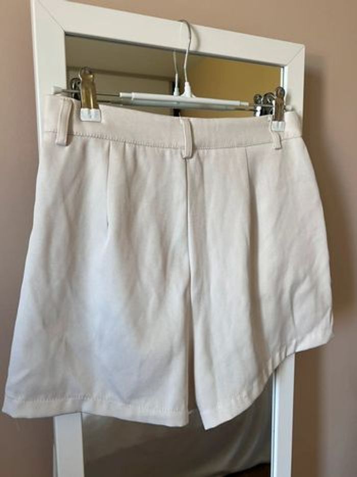 Short beige taille haute - photo numéro 3