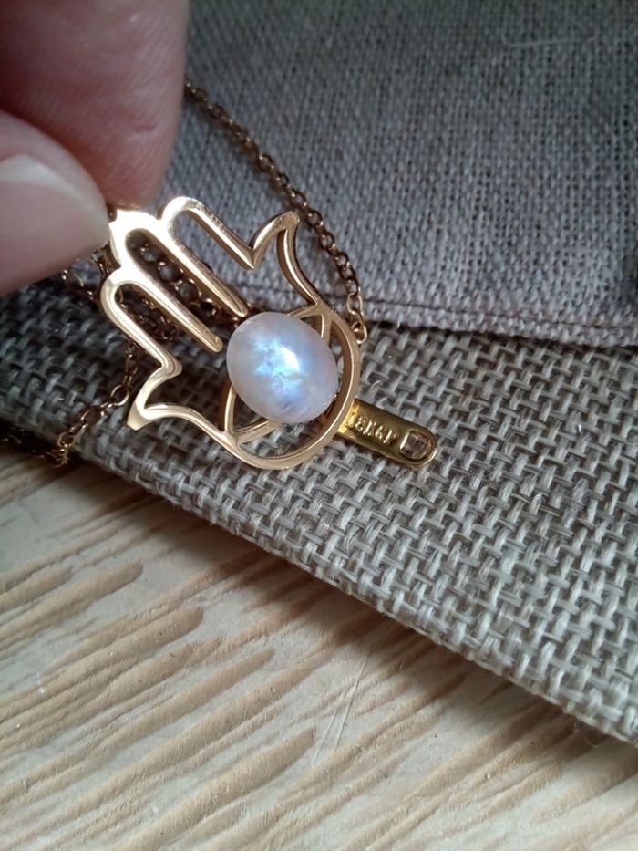 Collier main et pierre de lune - photo numéro 2