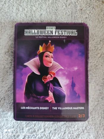Carte Disneyland Paris Halloween 2023 la méchante reine 2/3