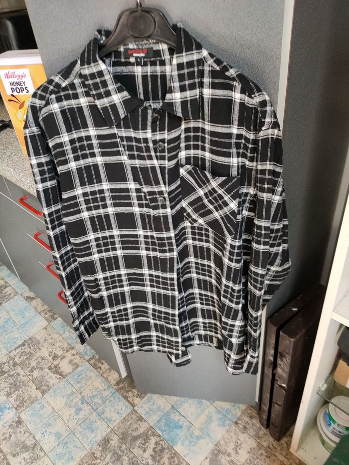 Chemise, liquette et son pull - photo numéro 2