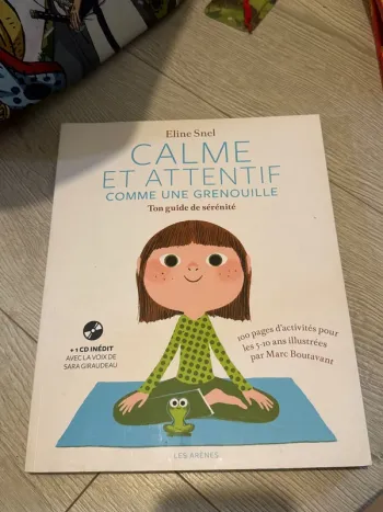 Calme et attentif comme une grenouille
