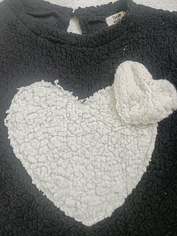 Pull noir avec coeur blanc Mini Holly 10/12 - photo numéro 3