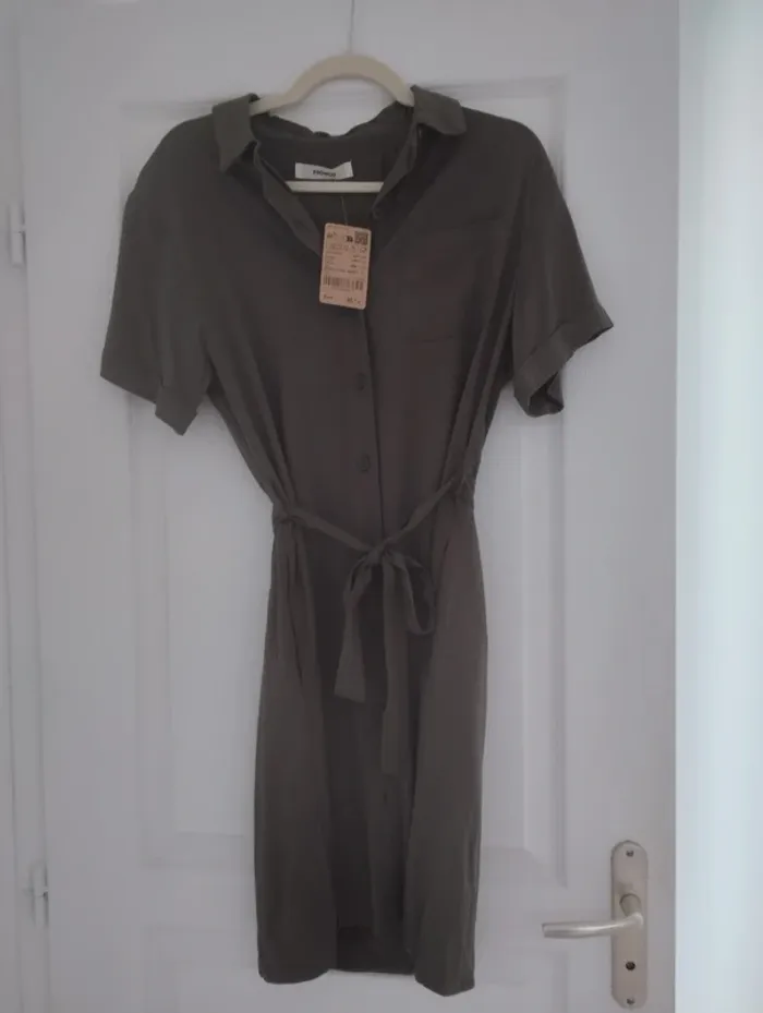 Robe chemise kaki taille 36