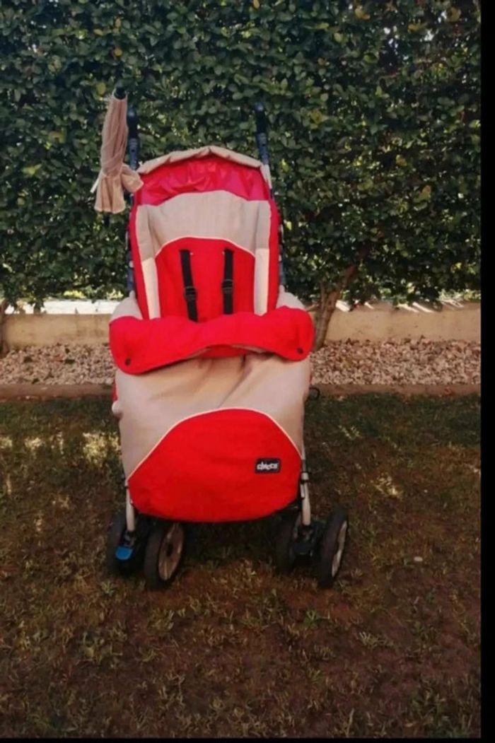 Poussette Chicco - photo numéro 2