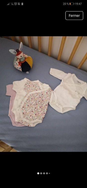 Lot de 4 bodies naissance
