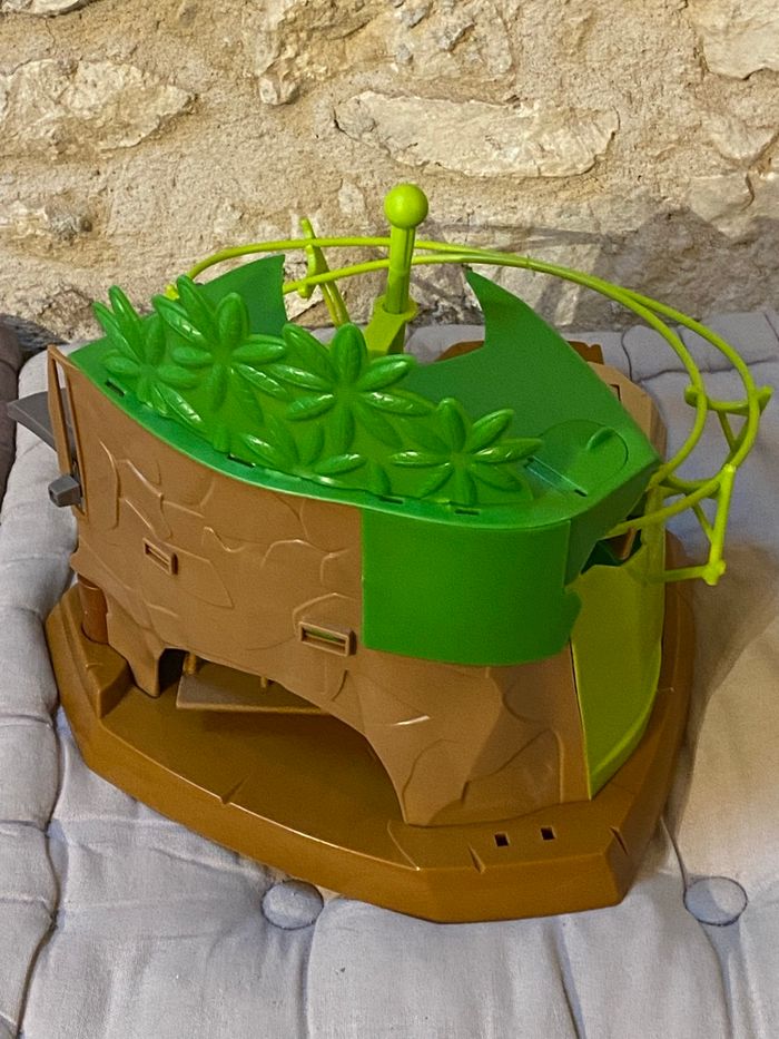 Rare : Le repaire les As de la jungle + la collection complète des 8 figurines - photo numéro 2