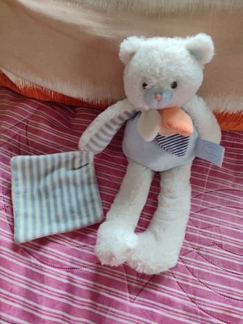 Doudou ours doudou et cie