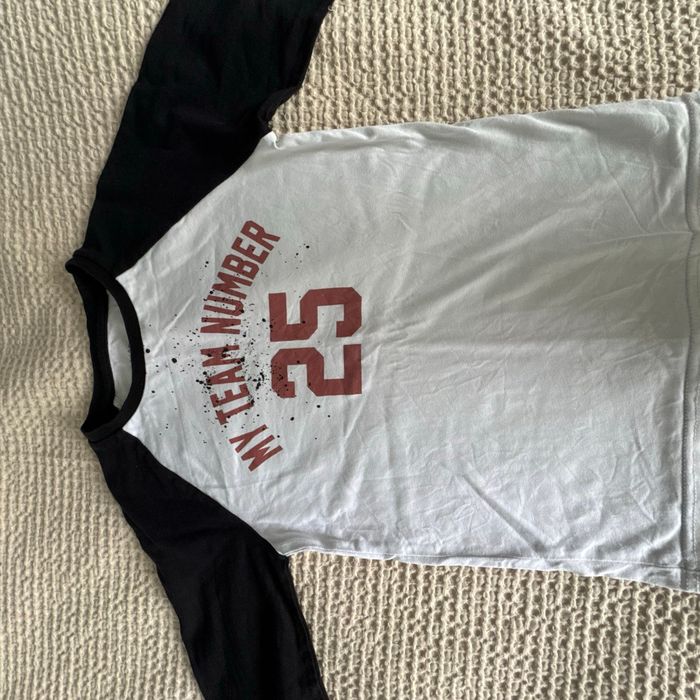 4 tee-shirts Kiabi taille 8 ans - photo numéro 2