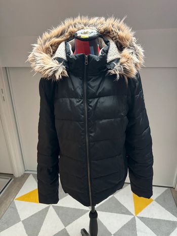 Doudoune Teddy Smith Taille 38