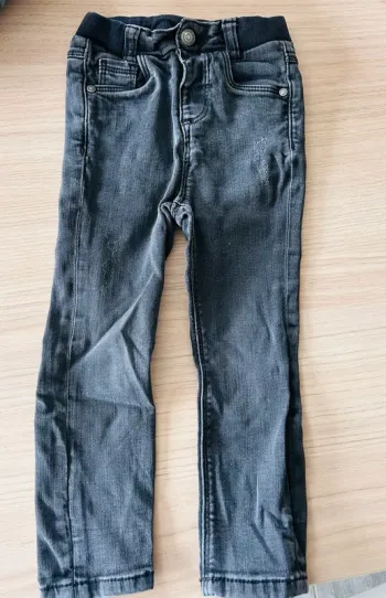 Jean tape à l œil