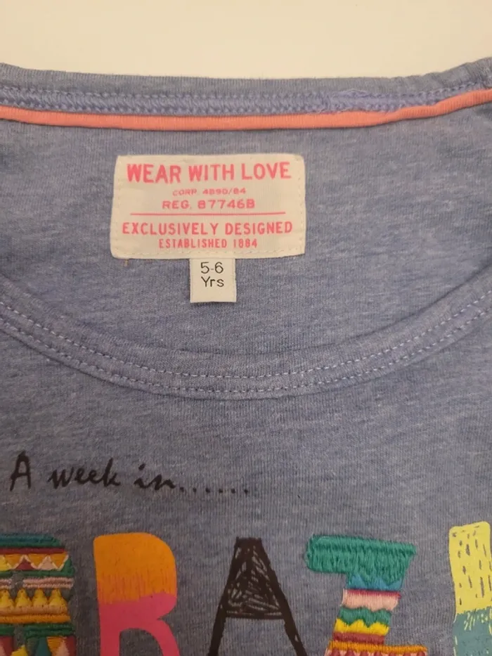 Tee shirt manches courtes taille 5/6 ans - photo numéro 2