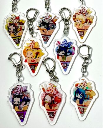 Lot de 8 portes clés  « Démon slayer » neuf 