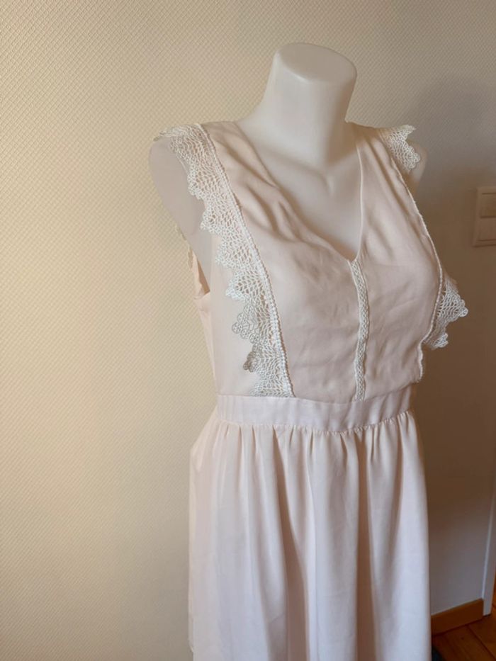 Robe en très bon état rose naf naf taille 44 - photo numéro 2