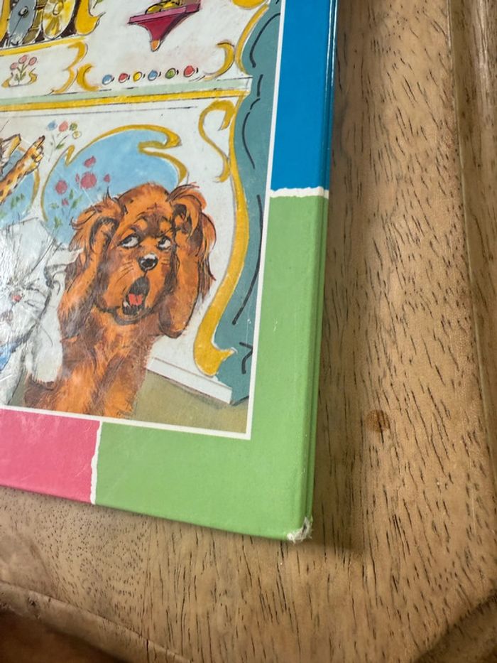 Moyen - Caroline et les vacances de Titus bords damiers couleurs livre bd album Pierre Probst - photo numéro 3