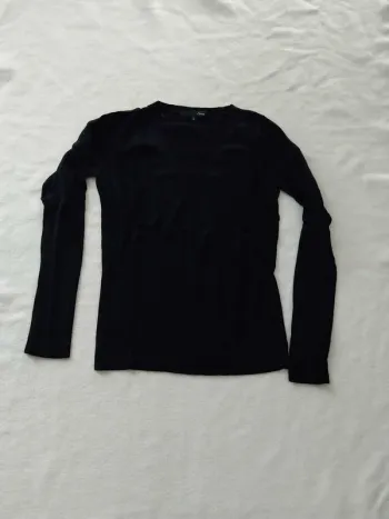 Pull leger noir col V TS