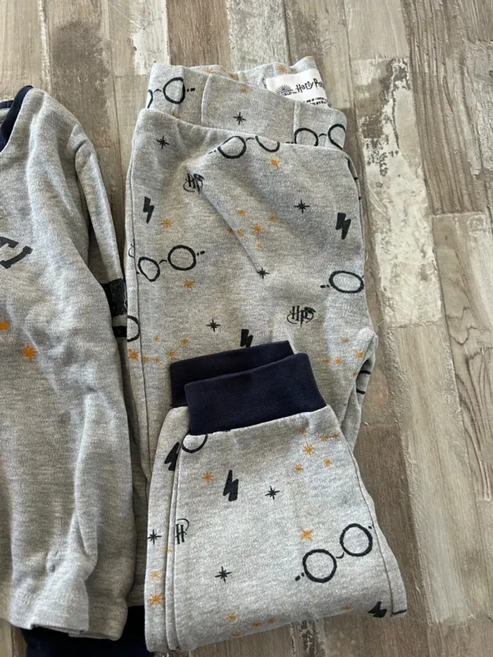 Pyjama Harry potter T4 ans - photo numéro 3