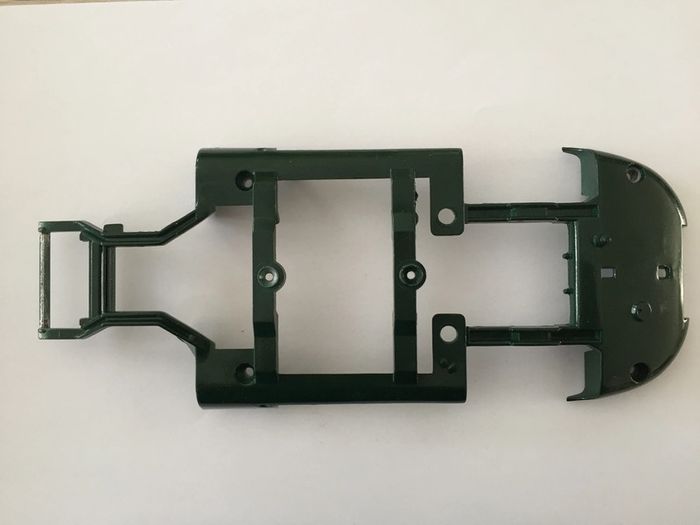 Carcasse inférieure pièce détachée miniature jaguar type E 1961 1/18 burago #A39 - photo numéro 2