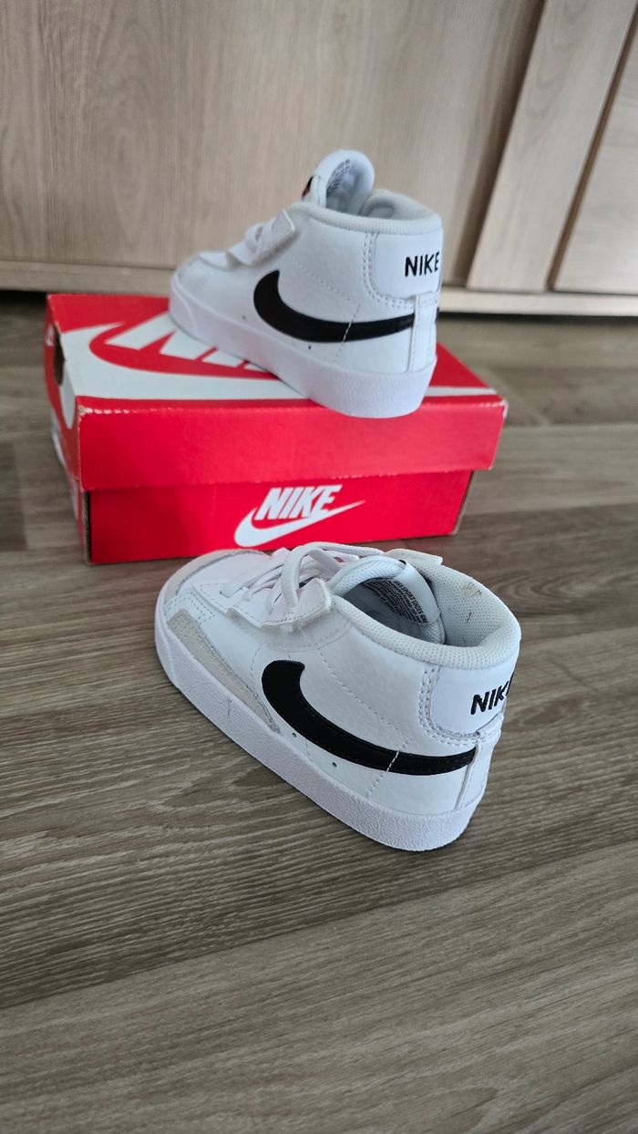 Nike Blazer enfant – Pointure 22 – Neuf - photo numéro 5