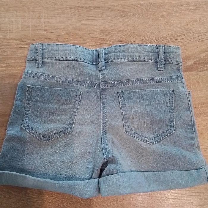 Short jean 8 ans - photo numéro 3