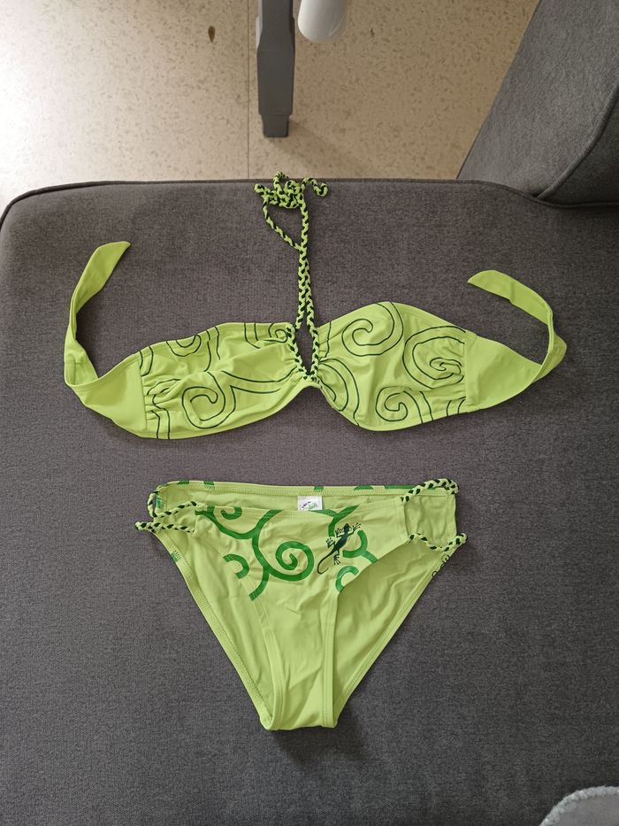 🇷🇪 Maillot de bain vert anis L'effet pei 38