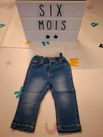 Jean fille 6 mois