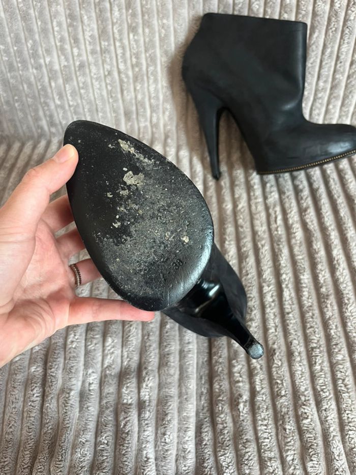 Bottines Givenchy en cuir nubuck noir – Taille 38 - photo numéro 5