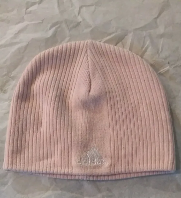 Bonnet rose Adidas ado neuf