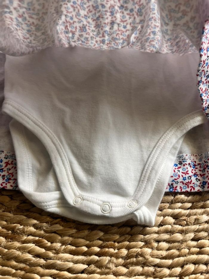 Robe fleurie avec col petit bateau 6 mois - photo numéro 2