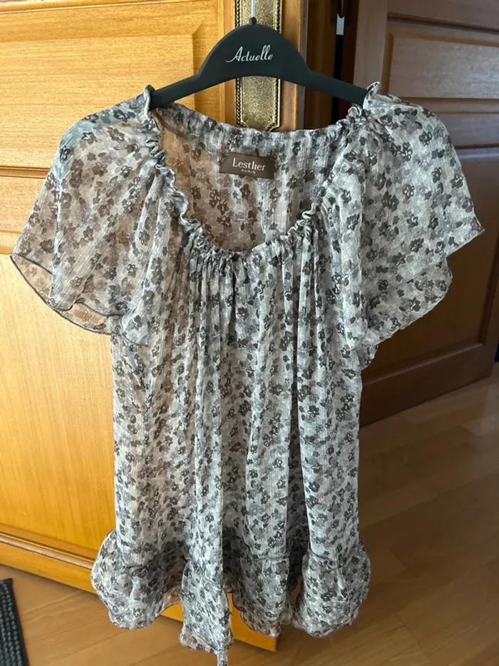Blouse à fleur - photo numéro 4