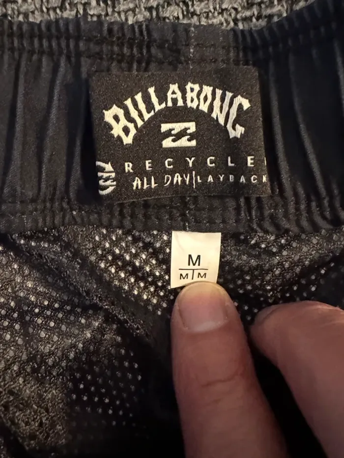 Short de bain Billabong taille M neuf avec étiquette - photo numéro 6