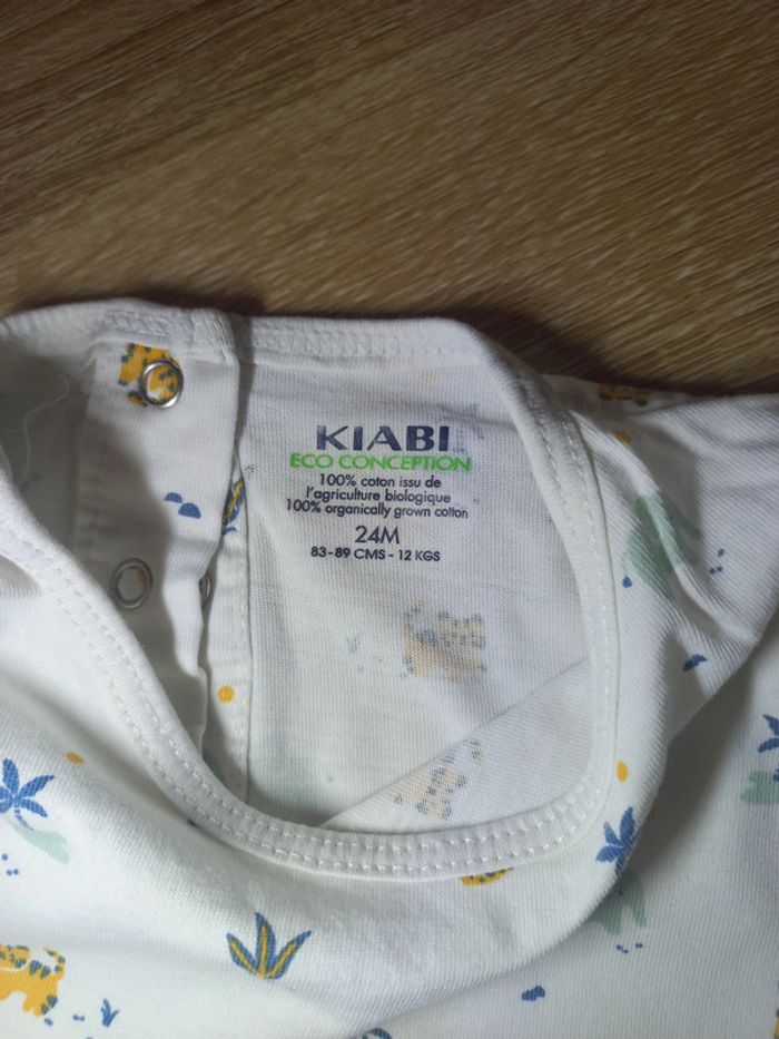 Vends t-shirt manches courtes 24 mois - photo numéro 3