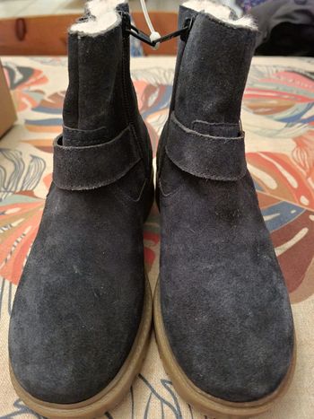 Bottines cuir fourrées neuves