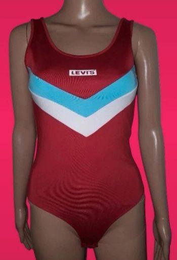 Body Levi s taille xs neuf