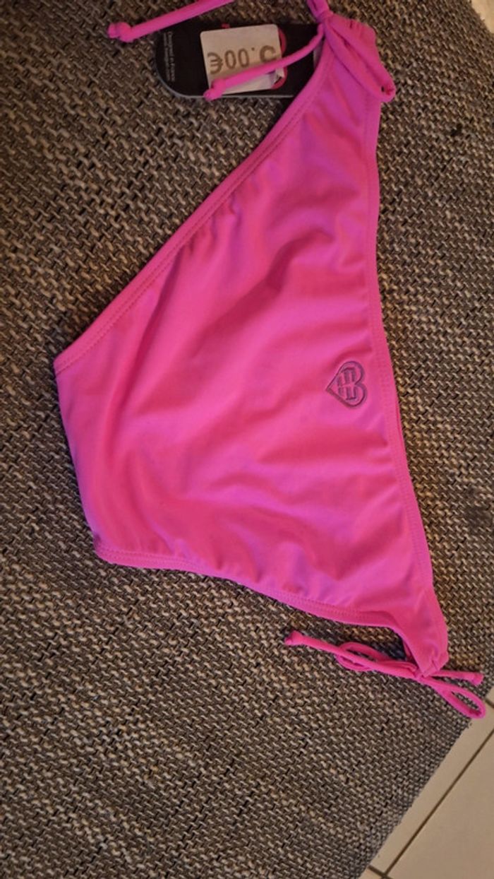 Bas maillot de bain neuf - photo numéro 4