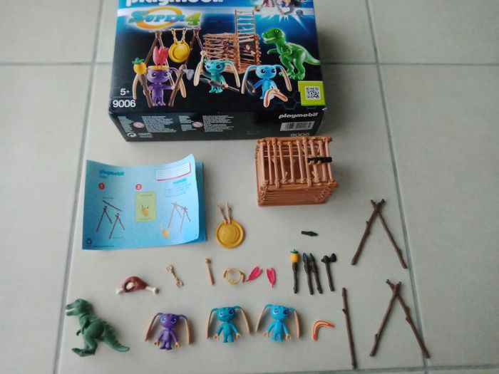 Playmobil Super 4 Tribu d'Alien avec tyrannosaure - photo numéro 2