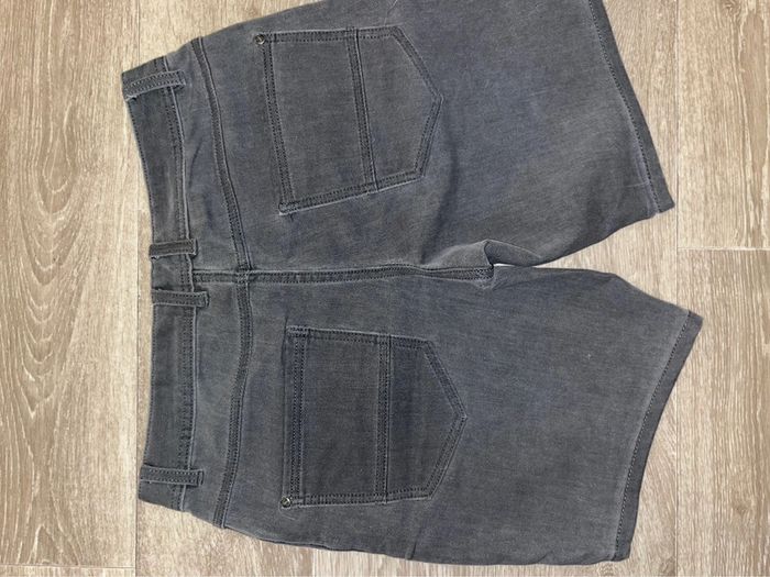 Short jean gris homme - photo numéro 3