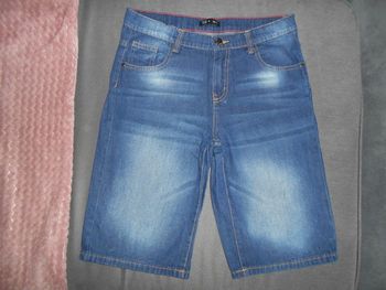 Short, taille: 13/14 ans, neuf à 0,50 EURO