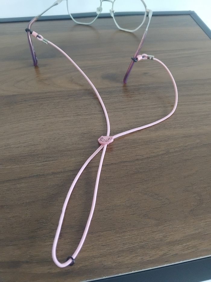 Attache ou cordon lunettes fille - photo numéro 2