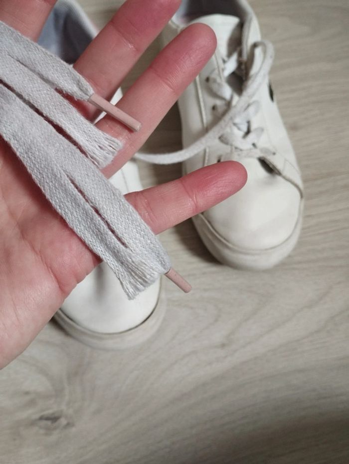 Baskets Lacoste fille pointure 31 - photo numéro 5