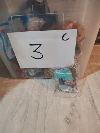 Figurine McDonald's Birdie]