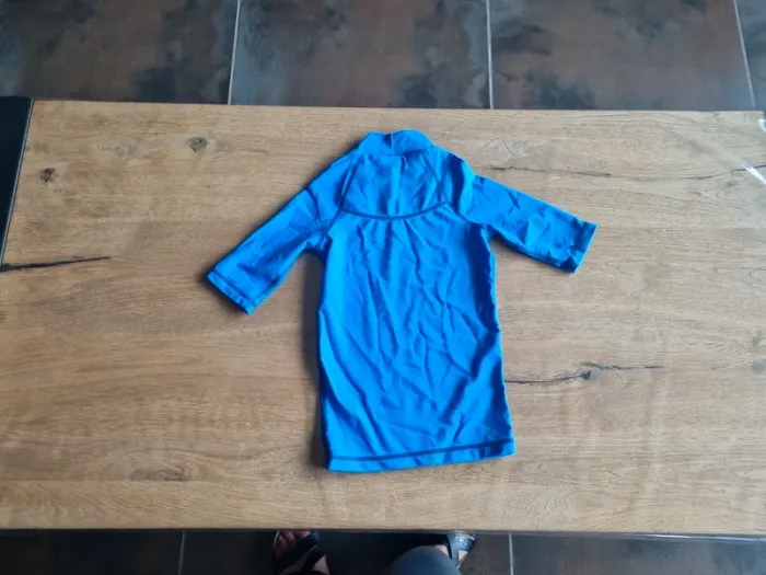 Maillot antiuv Décathlon - photo numéro 2