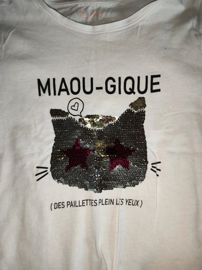 Lot de 2 tee shirts sequins papillon et chat 8 ans - photo numéro 3