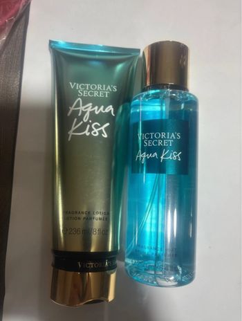 Ensemble crème et brume Victoria ´s secret Agua Kiss