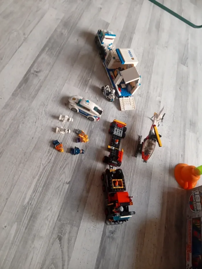 Lot lego police et transport - photo numéro 4